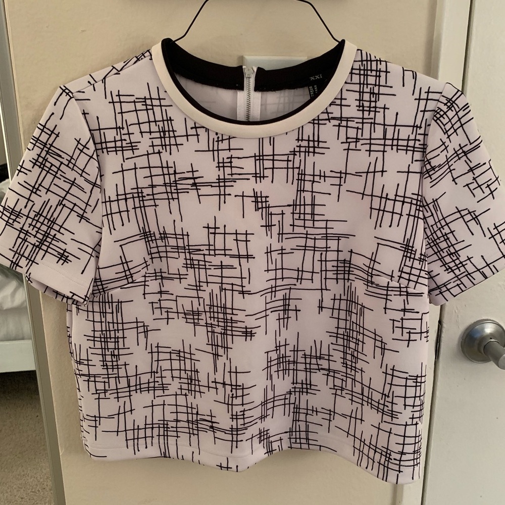 White and Black Graphic Crop Top
